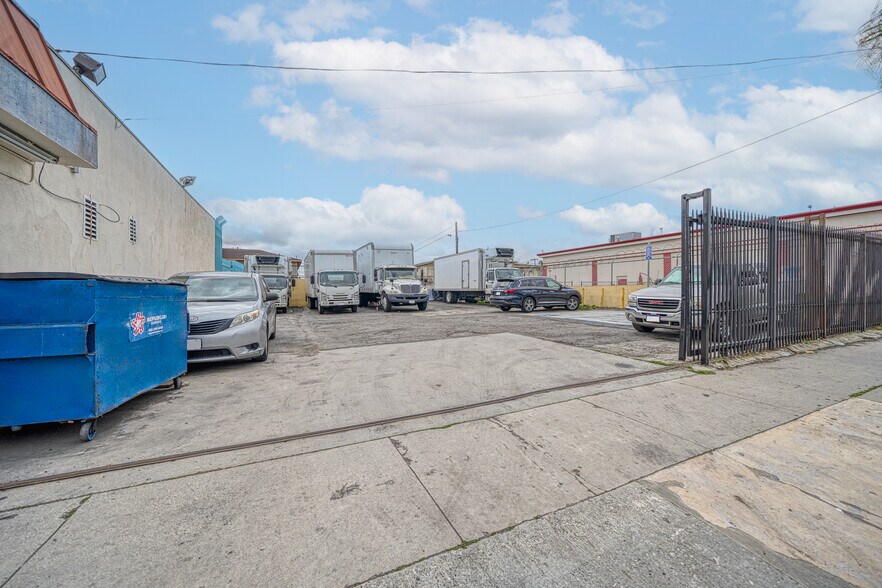 More Photos Of 4700 W Imperial Hwy, Inglewood Storefront Retail Residential For Sale