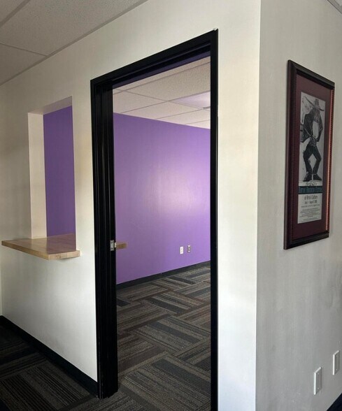 More Photos Of 2705 N 4th St, Flagstaff Office For Sale