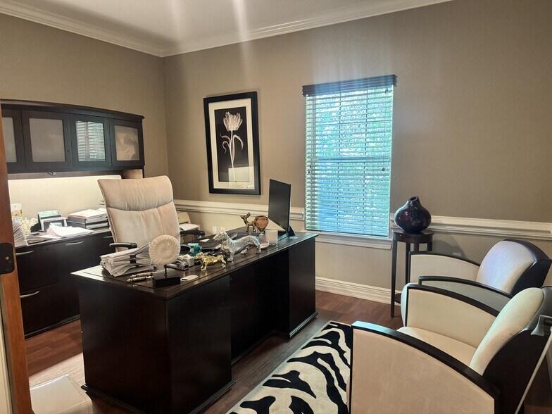 More Photos Of 1910 Buford Blvd, Tallahassee Office For Lease