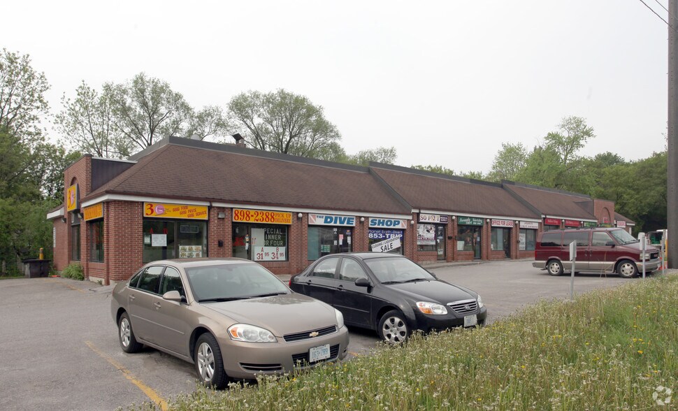 More Photos Of 350 Davis Dr, Newmarket Storefront Retail Office For Lease