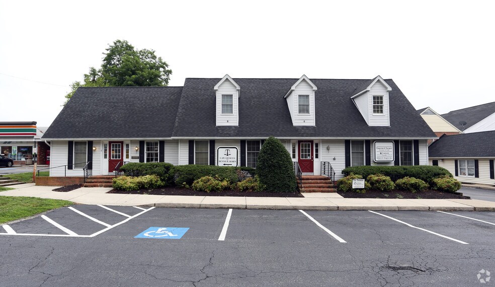 More Photos Of 2131 Defense Hwy, Crofton Unknown For Lease