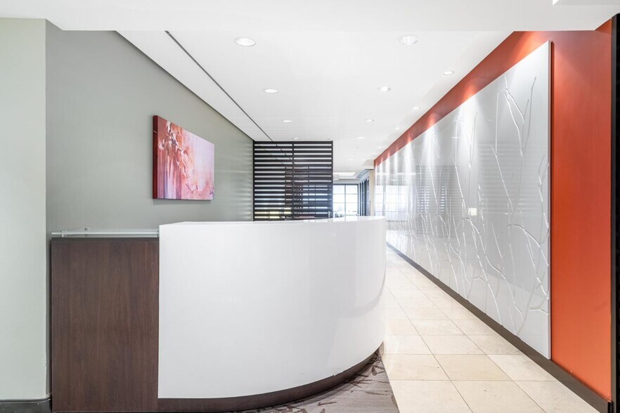 More Photos Of 225-229 Yonge St, Toronto Office For Lease