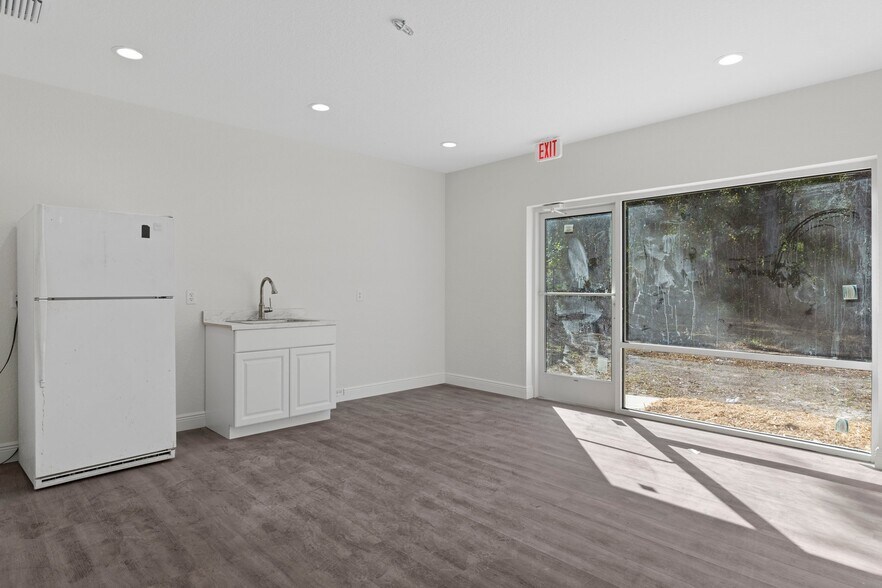 More Photos Of 2519 Highway 44 W, Inverness Office For Sale