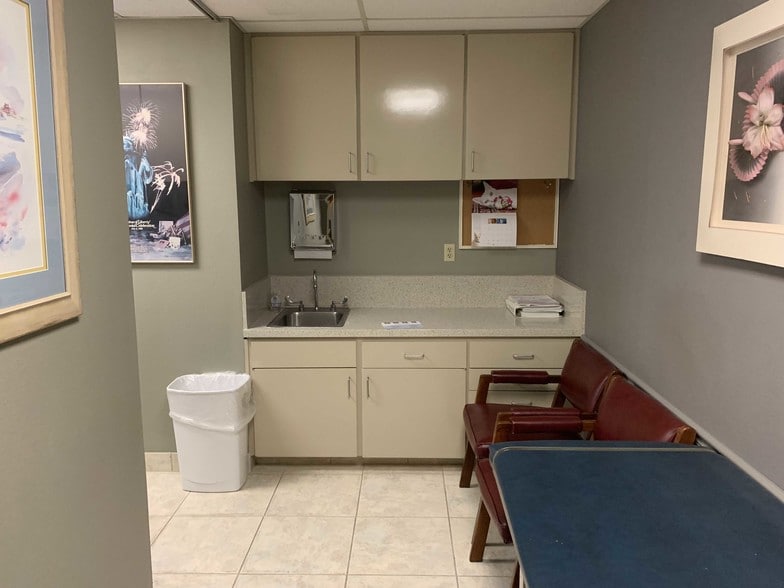 More Photos Of 9430 Turkey Lake Rd, Orlando Medical For Sale