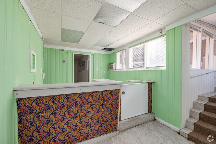 More Photos Of 2107 Mcafee Rd, Decatur Schools For Sale