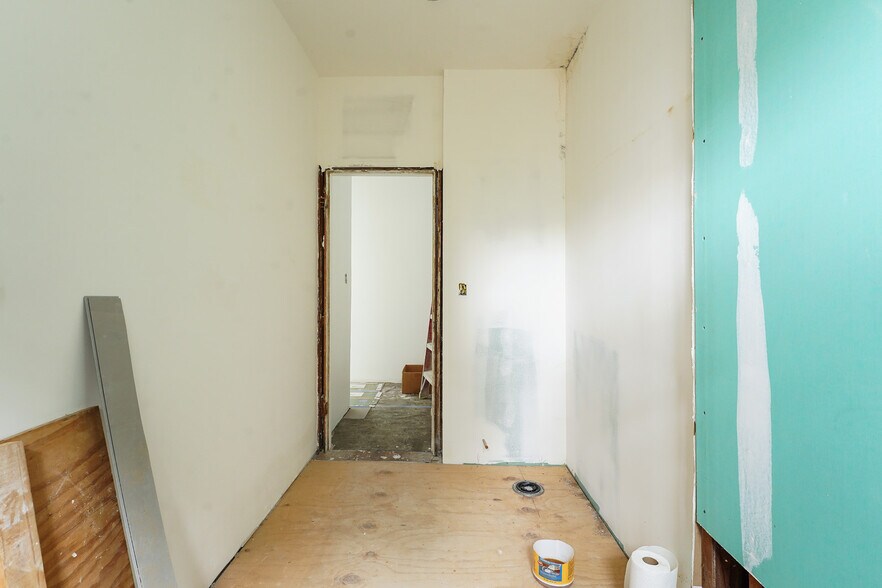 More Photos Of 1519 W 30th St, Los Angeles Apartments For Sale