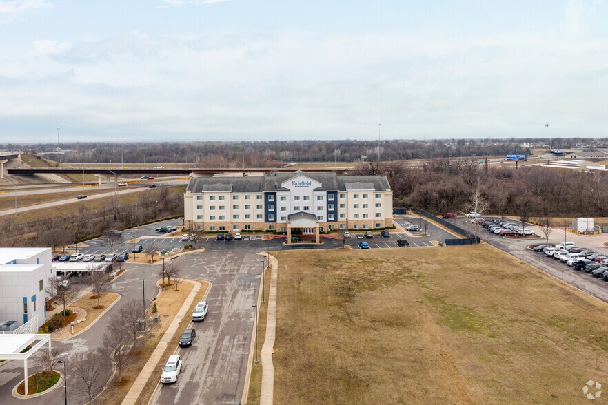 More Photos Of 9150 S 102nd St, Tulsa Hotel For Sale