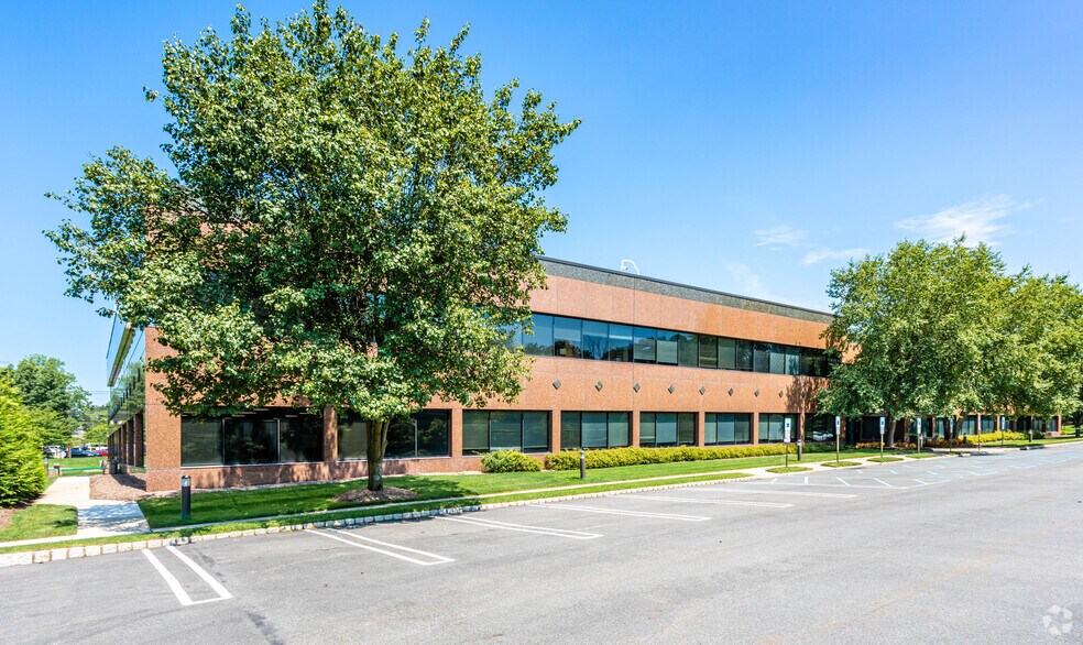 More Photos Of 11 Philips Pky, Montvale Office For Lease