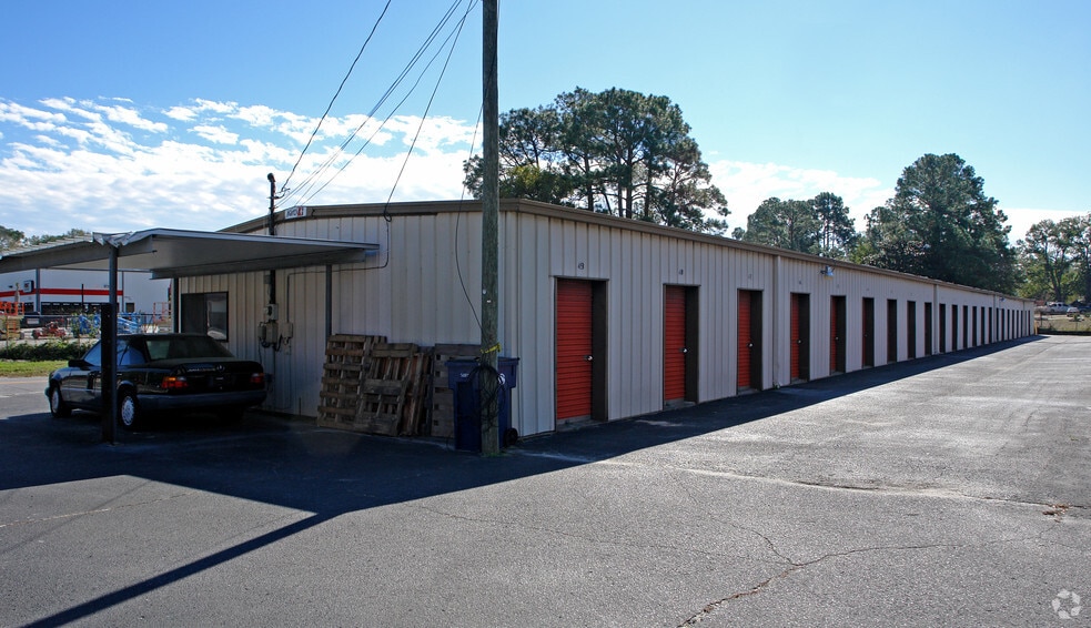 More Photos Of 1603 W 15th St, Panama City Self Storage For Sale