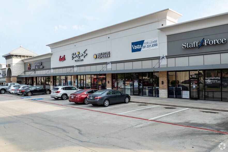 More Photos Of 2105-2129 W Davis St, Conroe Unknown For Lease