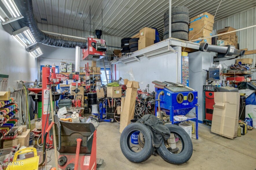 More Photos Of 46 W Grand St, Palatine Bridge Freestanding For Sale