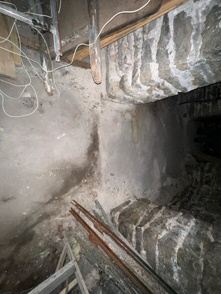 More Photos Of 2 Tayco St, Menasha Multifamily For Sale