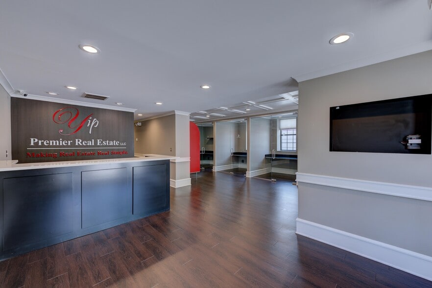 More Photos Of 1608 Taylor St, Columbia Freestanding For Lease