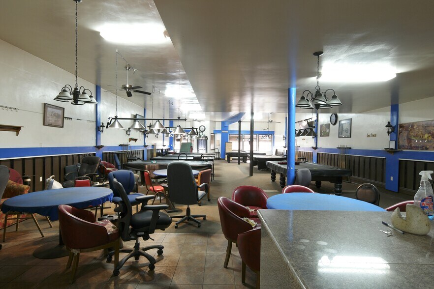 More Photos Of 111 E 5th St, Oxnard Storefront For Sale