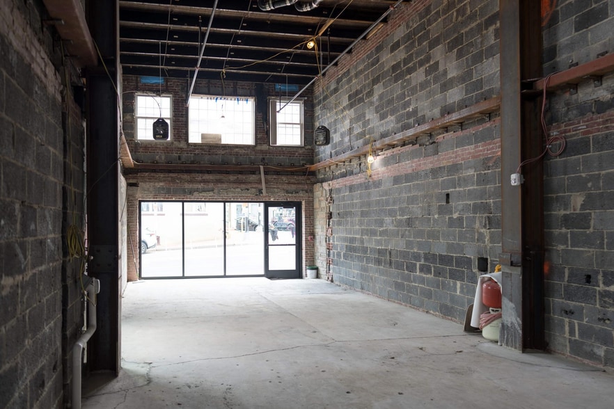 More Photos Of 1111 Marion Barry Ave SE, Washington Office For Lease