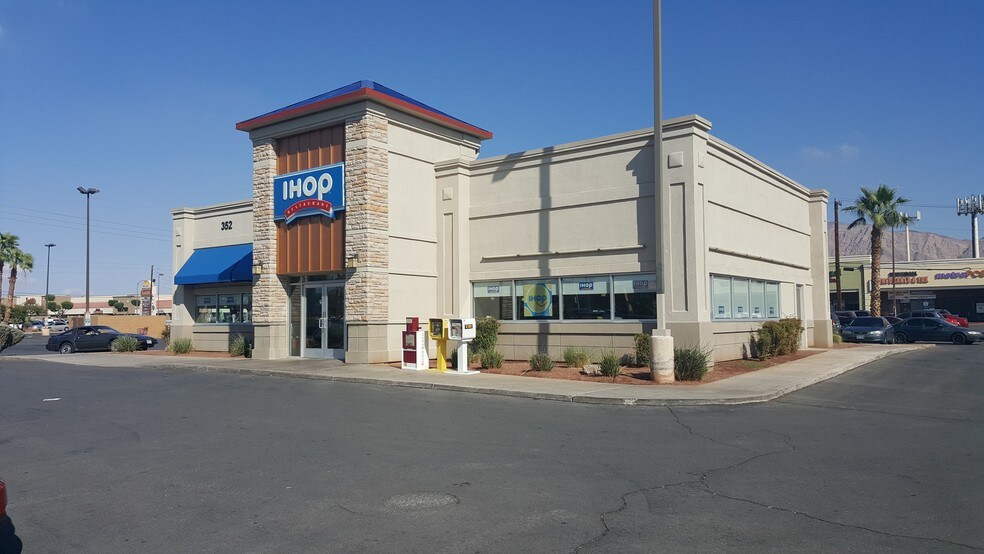 More Photos Of 348-350 N Nellis Blvd, Las Vegas Storefront For Lease