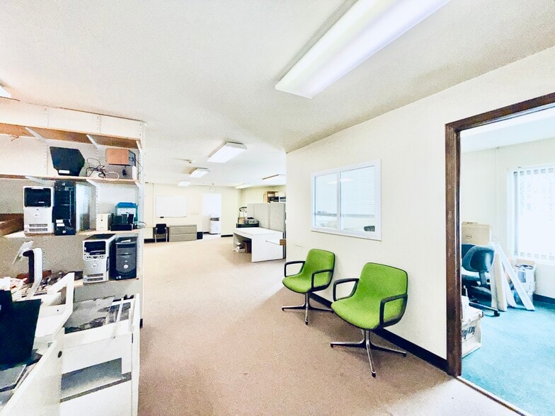 More Photos Of 272 Us Highway 206, Flanders Office For Sale