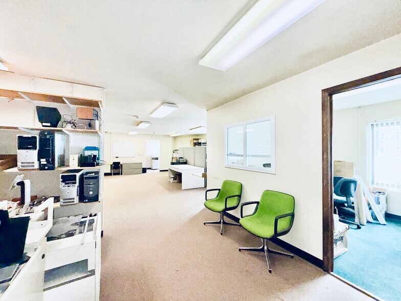 More Photos Of 272 Us Highway 206, Flanders Office For Sale