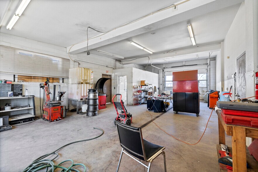 More Photos Of 106 W 4th St, Severance Warehouse For Sale
