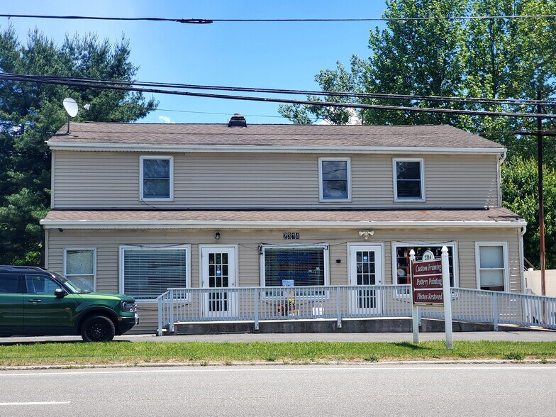 Primary Photo Of 2314 Rt-32, Cornwall Storefront Retail Residential For Sale