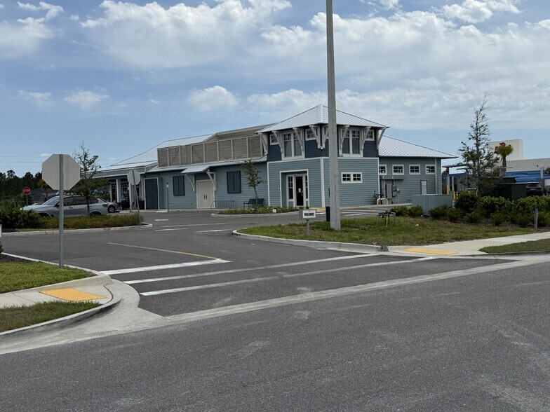 More Photos Of 335 Beachfront Dr, Saint Johns Freestanding For Lease