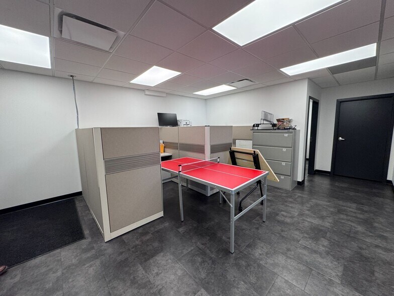More Photos Of 4416 64th Ave SE, Calgary Service For Sale