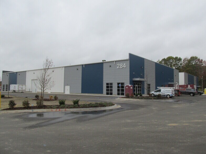 Primary Photo Of 284 Dodge Ct, Comstock Park Manufacturing For Lease
