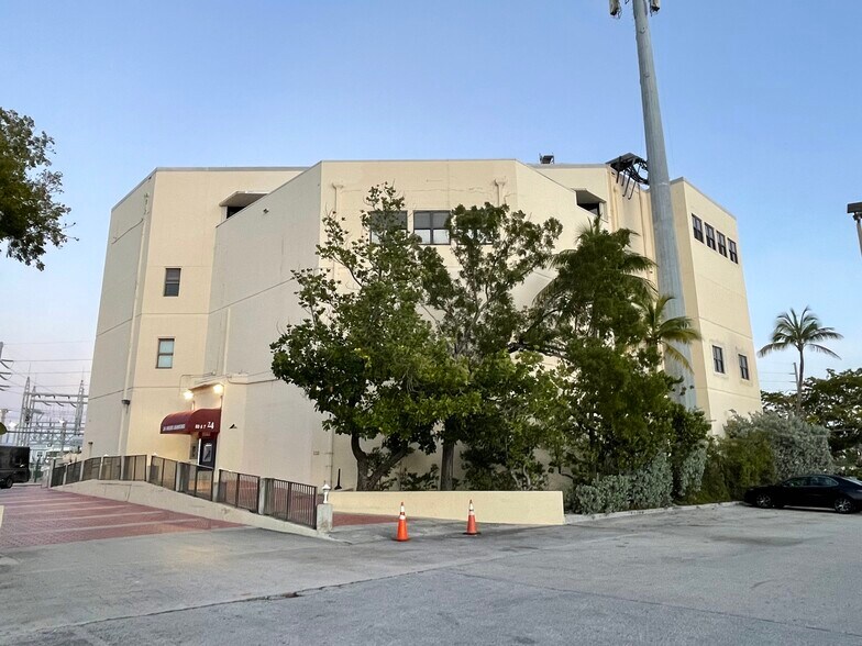 More Photos Of 1010 Kennedy Dr, Key West Medical For Sale