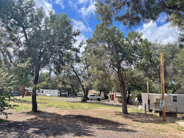More Photos Of 53208 E Oak Ln, Miami Manufactured Housing Mobile Home Park For Sale
