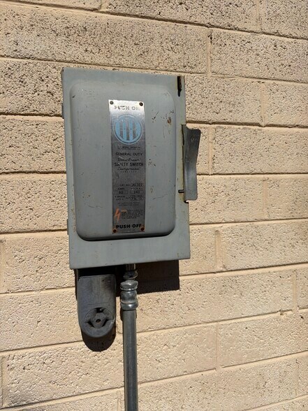 More Photos Of 3122-3144 E Columbia St, Tucson Research And Development For Sale