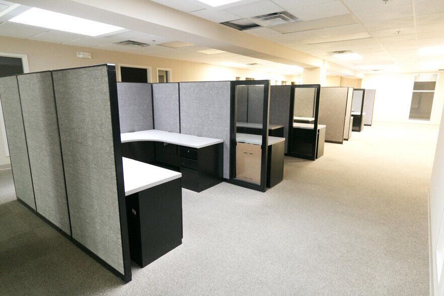 More Photos Of 2009-2011 4th Ave N, Birmingham Office For Sale