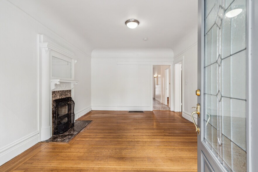 More Photos Of 1921 Dwight Way, Berkeley Apartments For Sale