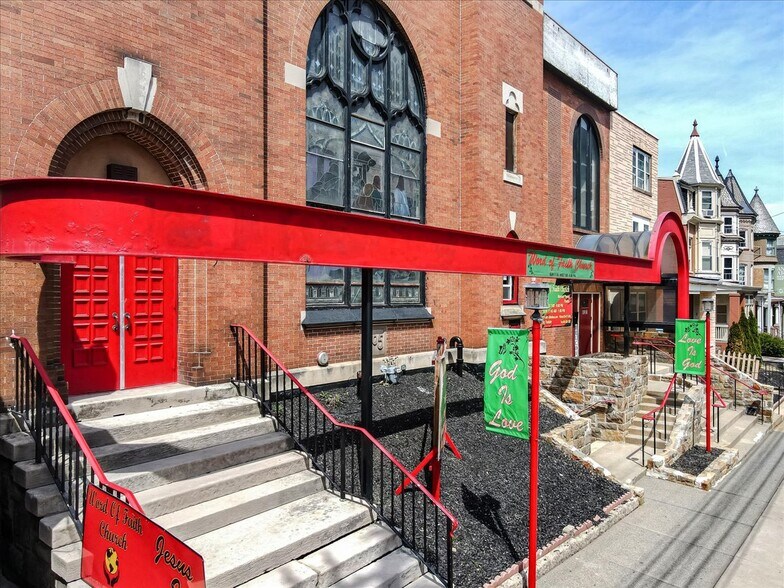 More Photos Of 837 W Linden St, Allentown Religious Facility For Sale