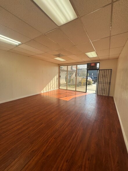 More Photos Of 11101 Sherman Way, Sun Valley Storefront Retail Office For Lease