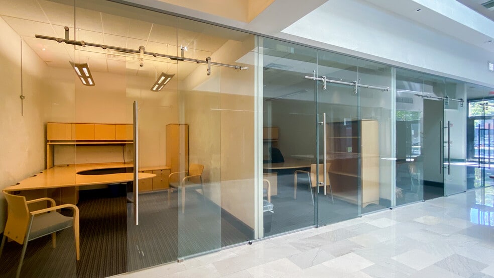 More Photos Of 823 Broad St, Augusta Office For Lease