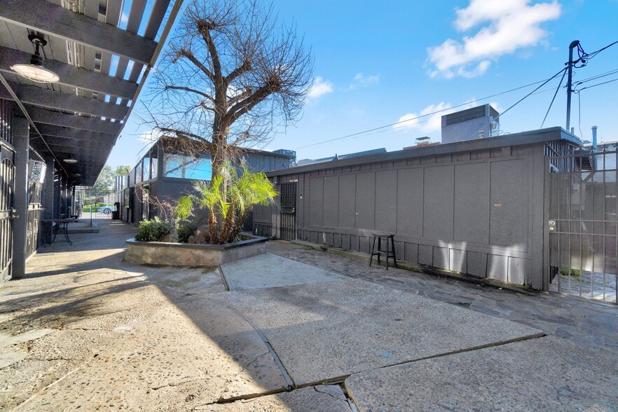 More Photos Of 1459 N Van Ness Ave, Fresno Storefront For Sale