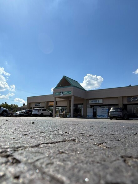 More Photos Of 9717-9731 Montgomery Rd, Cincinnati Unknown For Lease