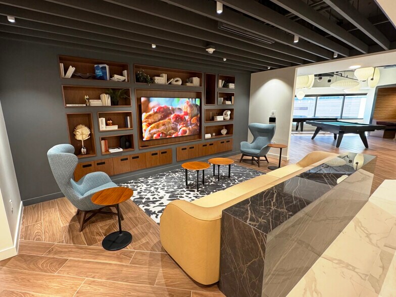 More Photos Of 1750 Tysons Blvd, McLean Coworking Space