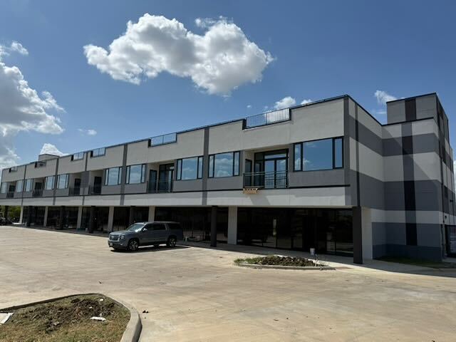 Primary Photo Of 3501 Carbon Rd, Irving General Retail For Lease