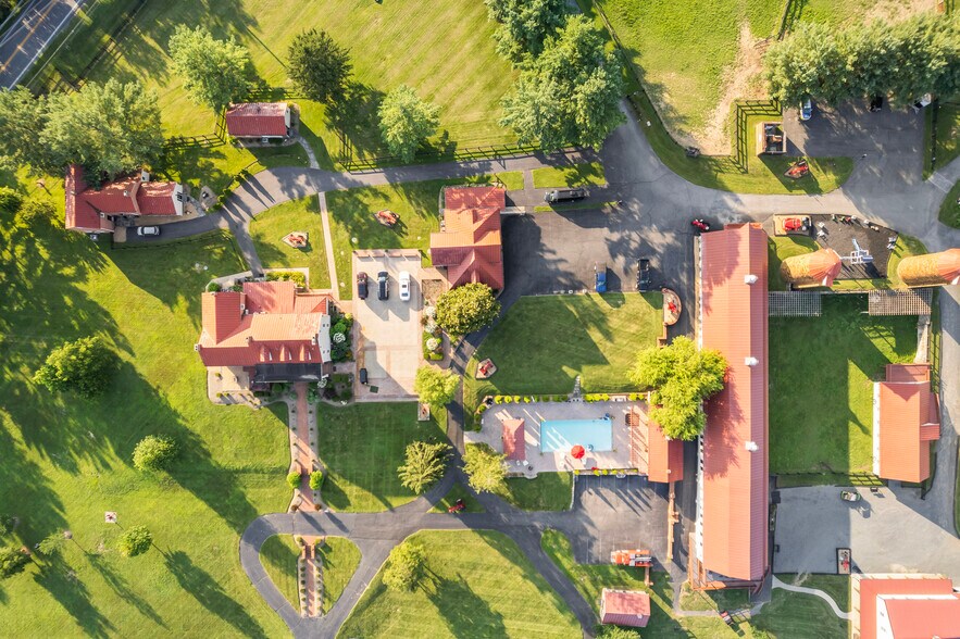 More Photos Of 15158 Berlin Tpke, Purcellville Lodge Meeting Hall For Lease