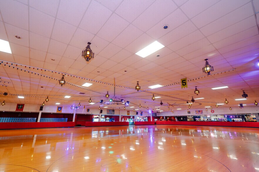 More Photos Of 6001 Sunrise Vista Dr, Citrus Heights General Retail For Sale