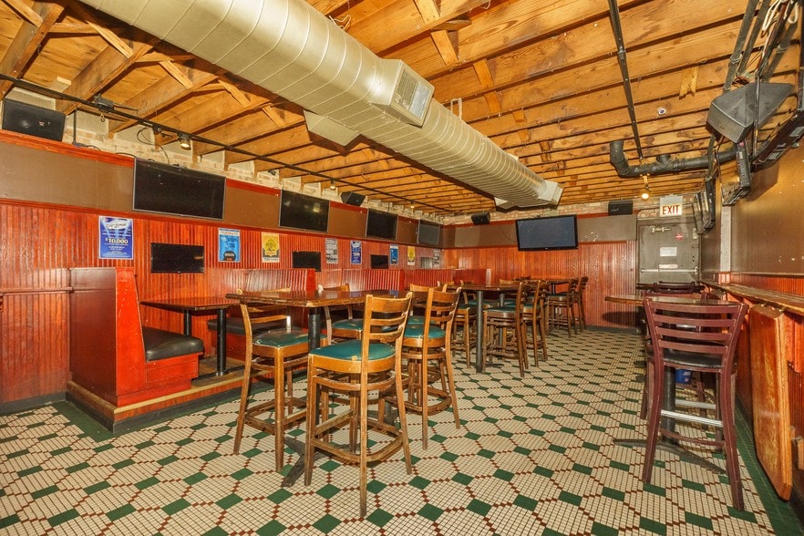More Photos Of 948-952 W Webster Ave, Chicago Storefront Retail Residential For Sale