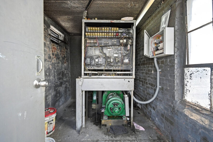 More Photos Of 2310 Creston Ave, Bronx Apartments For Sale