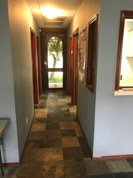 More Photos Of 7272 Wurzbach Rd, San Antonio Medical For Sale