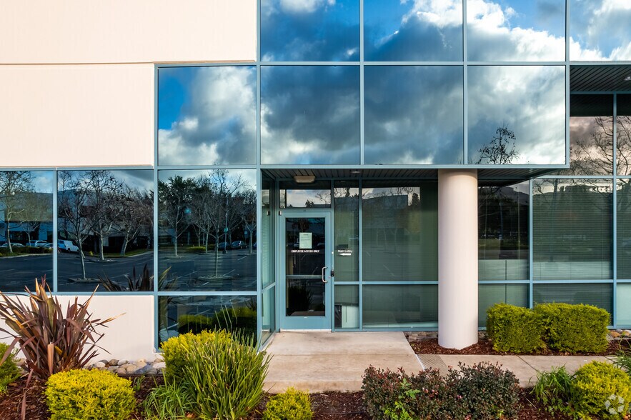 More Photos Of 4125 Hopyard Rd, Pleasanton Unknown For Lease