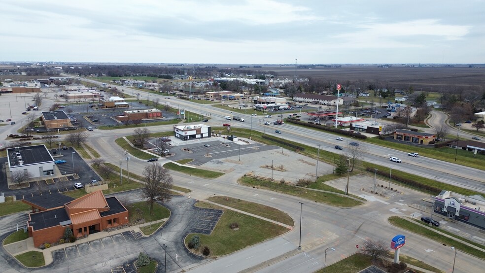 More Photos Of 1340 Hickory Point Dr, Forsyth Land For Lease