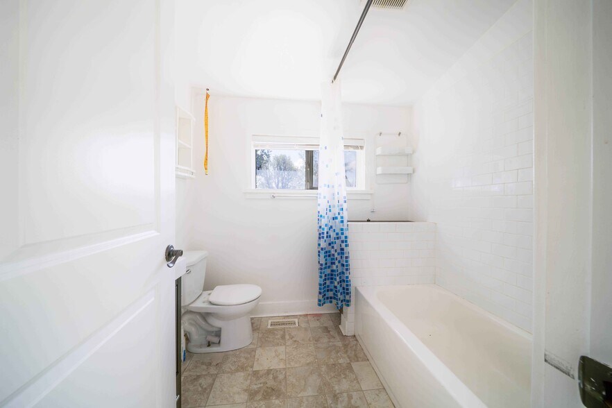 More Photos Of 2475 Mt Lehman Rd, Abbotsford Flex For Sale