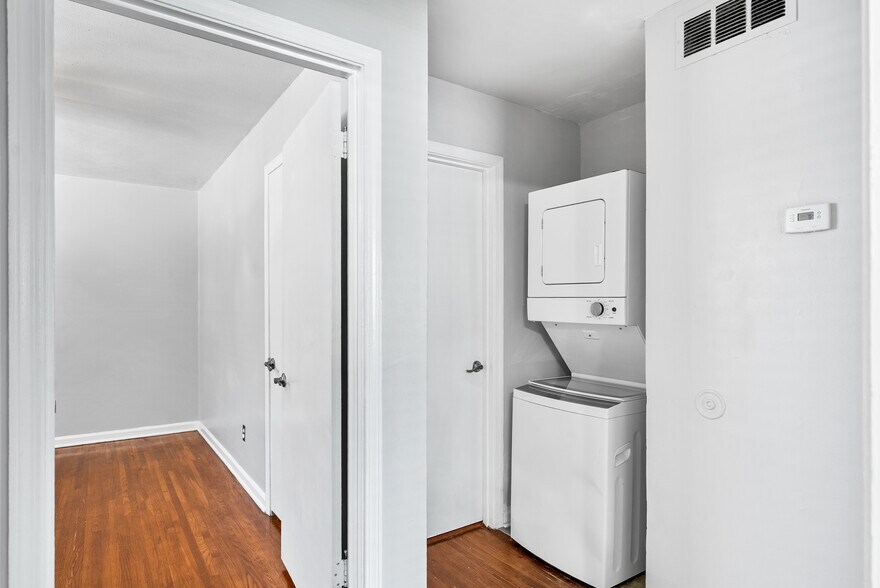 More Photos Of , Memphis Multifamily For Sale