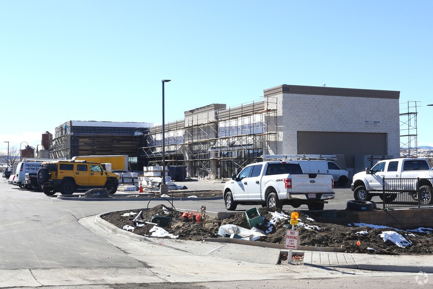 More Photos Of 658 Genoa Way, Castle Rock Storefront For Lease