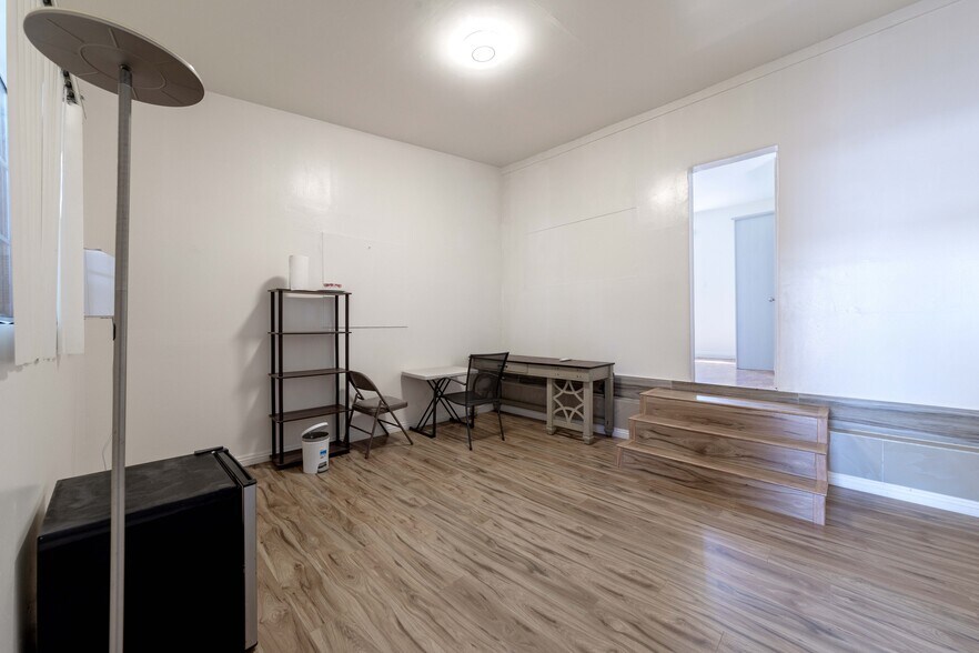 More Photos Of 1025 S Catalina St, Los Angeles Religious Facility For Sale